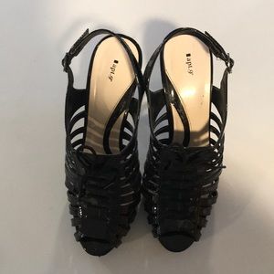 Apt 9 Black high heel